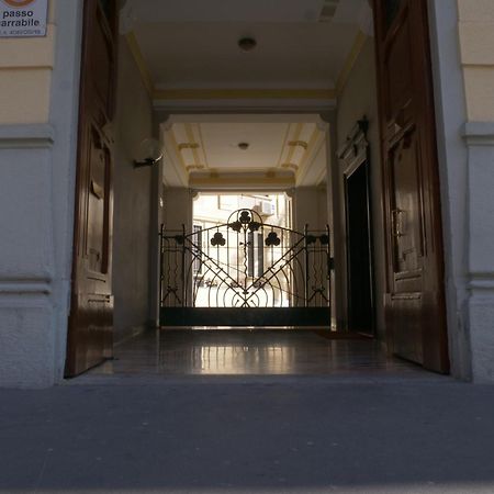 Wonderful Downtown Apartment-Hd Netflix, King-Size Bed, Two Minutes' Walk From Metro Mailand Exterior foto